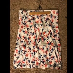 Red white and blue midi stretchy floral skirt